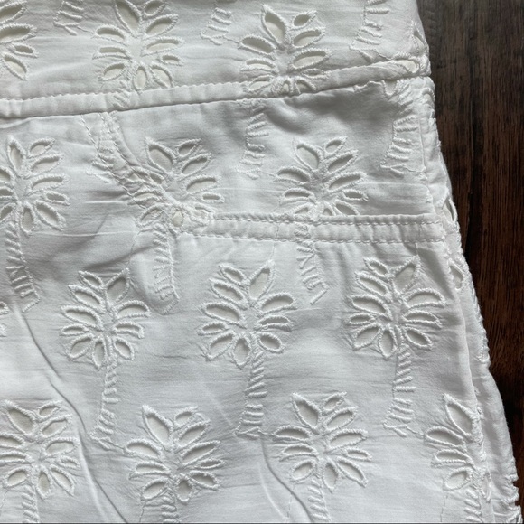 Lilly Pulitzer white skirt - Picture 4 of 9